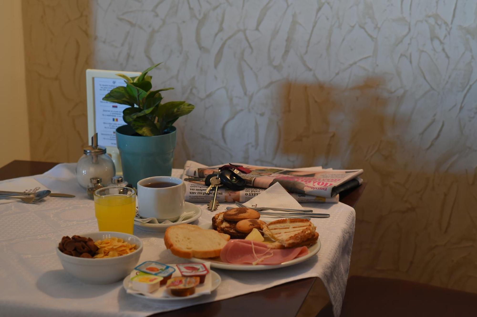 Central Hotel Паралия-Катерини Экстерьер фото