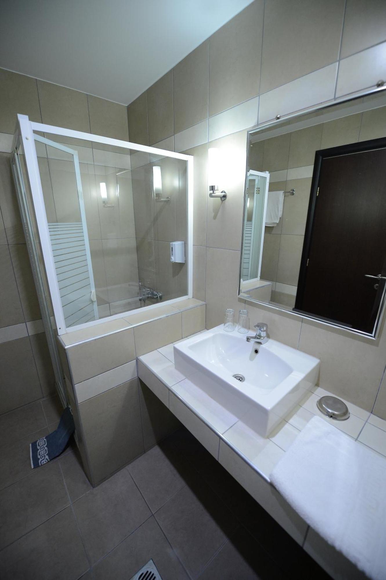 Central Hotel Паралия-Катерини Экстерьер фото